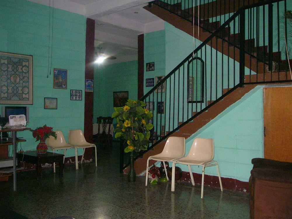 Guesthouse Dos Molinos B&B ซานเปโดร ซูลา ภายนอก รูปภาพ